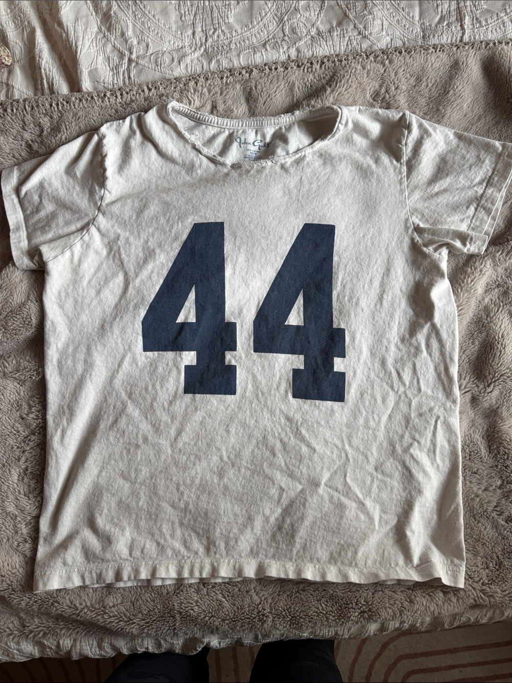 Brandy Melville Cream Short Sleeve Tee with Navy 44 Graphic